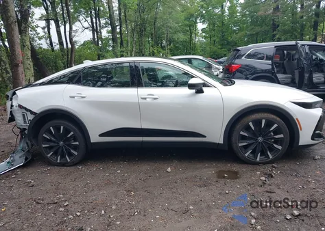 2023 Toyota Crown Platinum from USA, damaged, VIN JTDAFAAF2P3001655